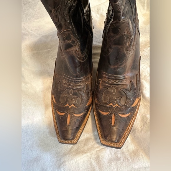 Ariat Shoes - Ariat Delilah Silly western leather cowgirl boots, brown size 8.5